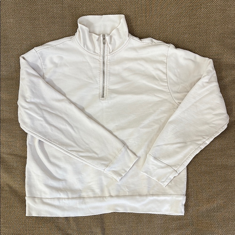 Rudy jude quarter zip sweatshirt
Size large
Color natural